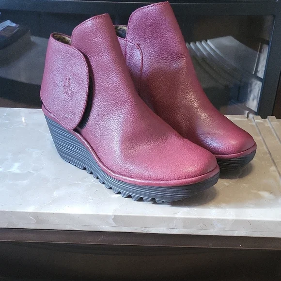 Fly London Red Ankle Booties with Rugged Sole - Picture 3 of 10